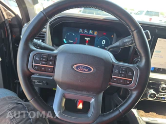 2024 Ford Super Duty F-250 Lariat Crew Cab Medium Bed - miniatura 10