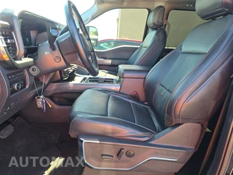 2024 Ford Super Duty F-250 Lariat Crew Cab Medium Bed - miniatura 7