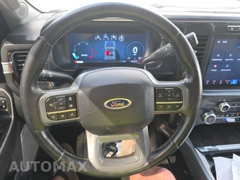2024 Ford Super Duty F-250 Lariat Crew Cab Medium Bed - miniatura 10