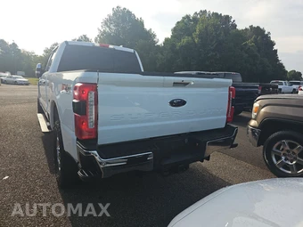 2024 Ford Super Duty F-250 Lariat Crew Cab Medium Bed - miniatura 5