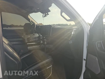 2024 Ford Super Duty F-250 Lariat Crew Cab Medium Bed - miniatura 8