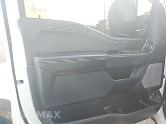 2024 Ford Super Duty F-250 Lariat Crew Cab Medium Bed - miniatura 9
