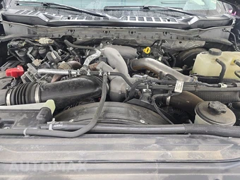 2024 Ford Super Duty F-250 Lariat Crew Cab Medium Bed - miniatura 15
