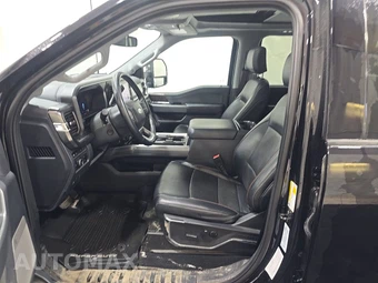 2024 Ford Super Duty F-250 Lariat Crew Cab Medium Bed - miniatura 7