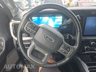 2024 Ford Super Duty F-250 Lariat Crew Cab Medium Bed - miniatura 10