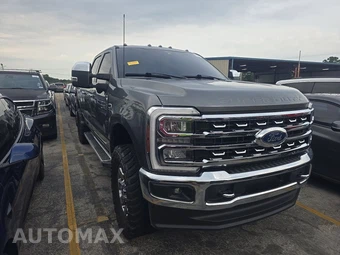 2024 Ford Super Duty F-250 Lariat Crew Cab Medium Bed - miniatura 3