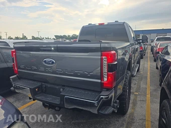 2024 Ford Super Duty F-250 Lariat Crew Cab Medium Bed - miniatura 4