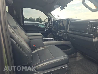 2024 Ford Super Duty F-250 Lariat Crew Cab Medium Bed - miniatura 8