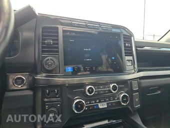 2024 Ford Super Duty F-250 Lariat Crew Cab Medium Bed - miniatura 10