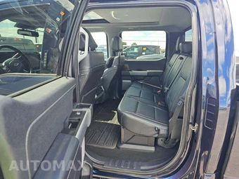 2024 Ford Super Duty F-250 Lariat Crew Cab Medium Bed - miniatura 13