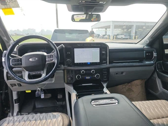 2024 Ford Super Duty F-250 Limited Crew Cab Long Bed - miniatura 11