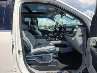 2024 Ford Super Duty F-250 Limited Crew Cab Long Bed - miniatura 18