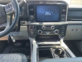 2024 Ford Super Duty F-250 Limited Crew Cab Medium Bed - miniatura 11