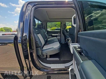 2024 Ford Super Duty F-250 Limited Crew Cab Medium Bed - miniatura 13