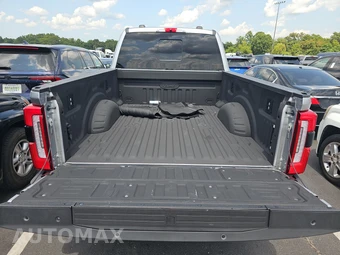 2024 Ford Super Duty F-250 Limited Crew Cab Medium Bed - miniatura 16