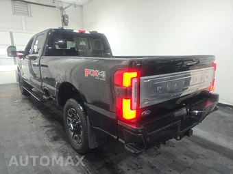2024 Ford Super Duty F-250 Platinum Crew Cab Long Bed - miniatura 6