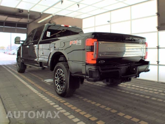 2024 Ford Super Duty F-250 Platinum Crew Cab Long Bed - miniatura 8
