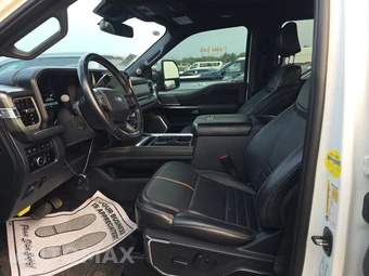 2024 Ford Super Duty F-250 Platinum Crew Cab Medium Bed - miniatura 7