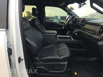 2024 Ford Super Duty F-250 Platinum Crew Cab Medium Bed - miniatura 8