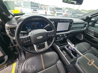 2024 Ford Super Duty F-250 Platinum Crew Cab Medium Bed - miniatura 17