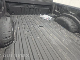 2024 Ford Super Duty F-250 Platinum Crew Cab Medium Bed - miniatura 17