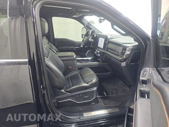 2024 Ford Super Duty F-250 Platinum Crew Cab Medium Bed - miniatura 8