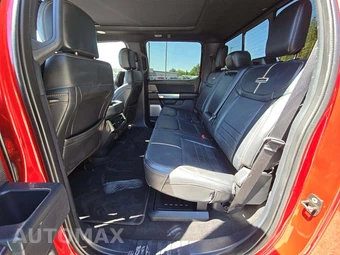 2024 Ford Super Duty F-250 Platinum Crew Cab Medium Bed - miniatura 10