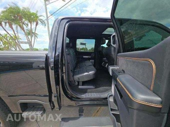 2024 Ford Super Duty F-250 Platinum Crew Cab Medium Bed - miniatura 16