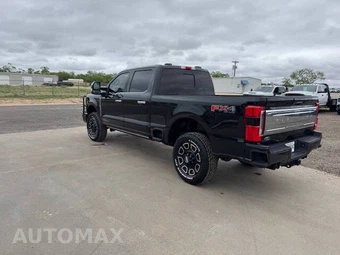 2024 Ford Super Duty F-250 Platinum Crew Cab Medium Bed - miniatura 10