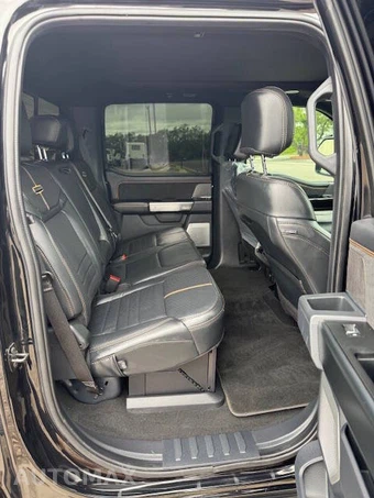 2024 Ford Super Duty F-250 Platinum Crew Cab Medium Bed - miniatura 34