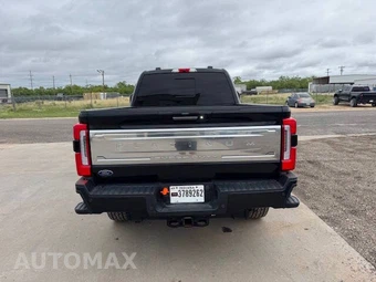 2024 Ford Super Duty F-250 Platinum Crew Cab Medium Bed - miniatura 6