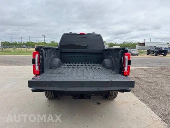 2024 Ford Super Duty F-250 Platinum Crew Cab Medium Bed - miniatura 7