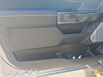 2024 Ford Super Duty F-250 Platinum Crew Cab Medium Bed - miniatura 9