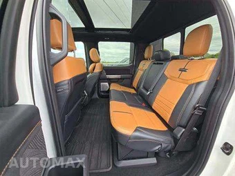 2024 Ford Super Duty F-250 Platinum Crew Cab Medium Bed - miniatura 13