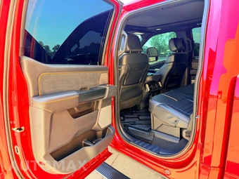 2024 Ford Super Duty F-250 Platinum Crew Cab Medium Bed - miniatura 26