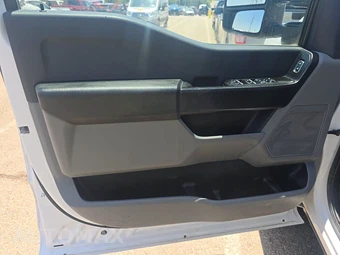 2024 Ford Super Duty F-250 XL Crew Cab Long Bed - miniatura 15