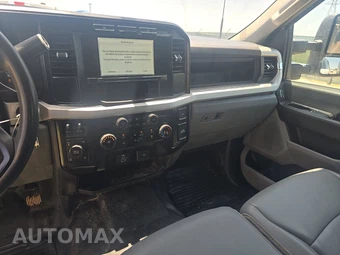 2024 Ford Super Duty F-250 XL Crew Cab Long Bed - miniatura 17