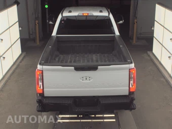 2024 Ford Super Duty F-250 XL Crew Cab Long Bed - miniatura 5