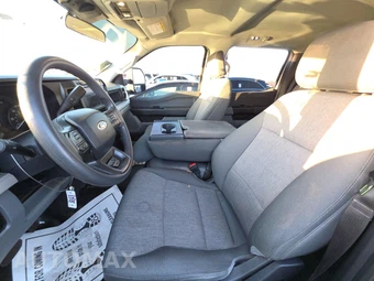 2024 Ford Super Duty F-250 XL Crew Cab Long Bed - miniatura 7