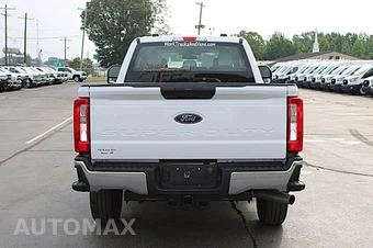 2024 Ford Super Duty F-250 XL Crew Cab Long Bed - miniatura 9