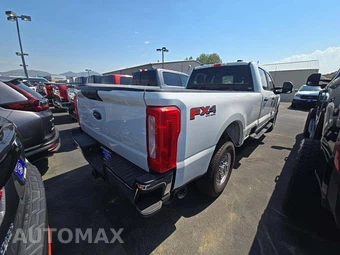 2024 Ford Super Duty F-250 XL Crew Cab Long Bed - miniatura 3