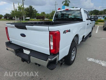 2024 Ford Super Duty F-250 XL Crew Cab Long Bed - miniatura 3