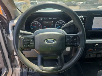 2024 Ford Super Duty F-250 XL Crew Cab Long Bed - miniatura 10