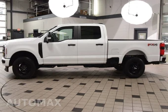 2024 Ford Super Duty F-250 XL Crew Cab Medium Bed - miniatura 3