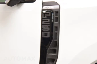 2024 Ford Super Duty F-250 XL Crew Cab Medium Bed - miniatura 9