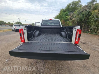 2024 Ford Super Duty F-250 XL Crew Cab Medium Bed - miniatura 11