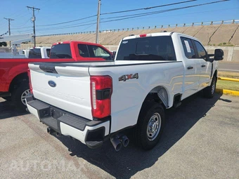 2024 Ford Super Duty F-250 XL Crew Cab Medium Bed - miniatura 3