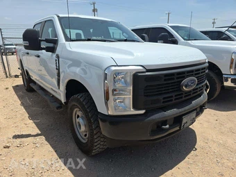 2024 Ford Super Duty F-250 XL Crew Cab Medium Bed - miniatura 4