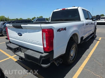 2024 Ford Super Duty F-250 XL Crew Cab Medium Bed - miniatura 4
