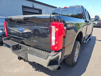 2024 Ford Super Duty F-250 XL Extended Cab Medium Bed w/Rear Doors - miniatura 3